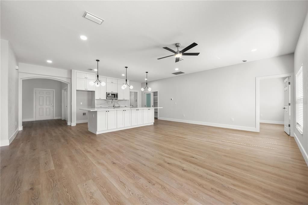 For Sale: $329,500 (3 beds, 2 baths, 2020 Square Feet)