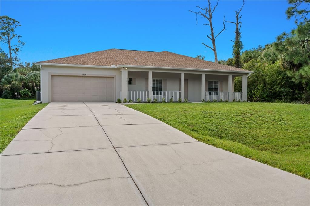 For Sale: $329,500 (3 beds, 2 baths, 2020 Square Feet)
