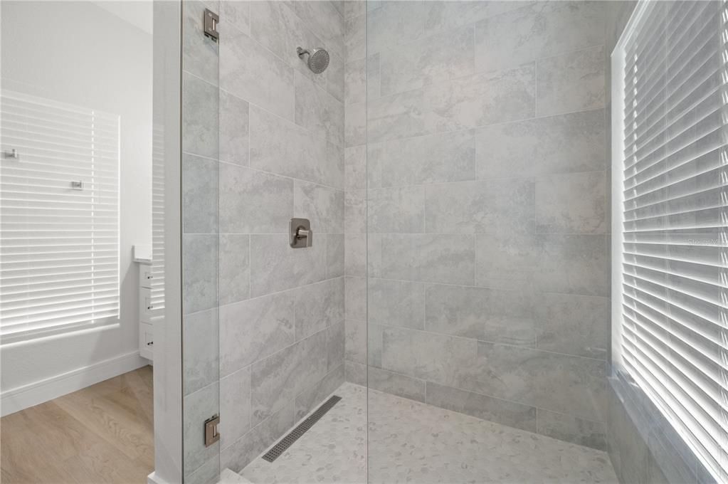 For Sale: $329,500 (3 beds, 2 baths, 2020 Square Feet)