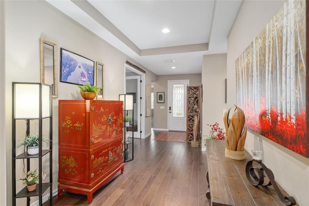 En Venta: $545,000 (3 camas, 3 baños, 2360 Pies cuadrados)