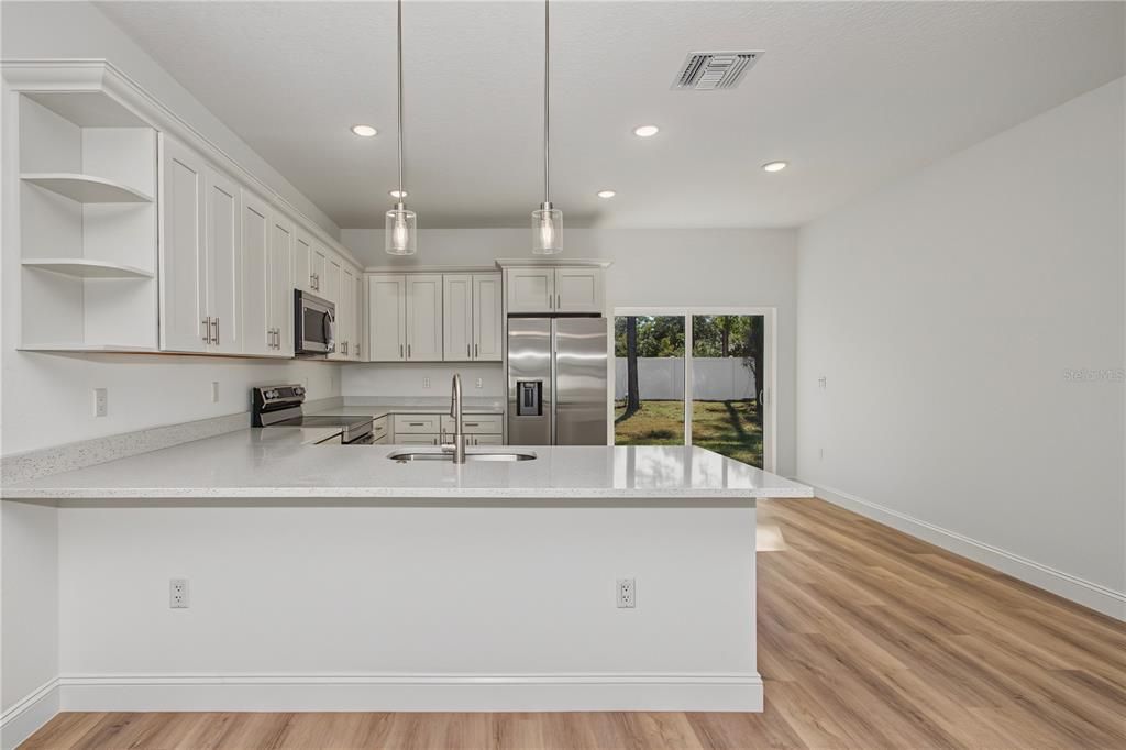 For Sale: $253,900 (3 beds, 2 baths, 1427 Square Feet)