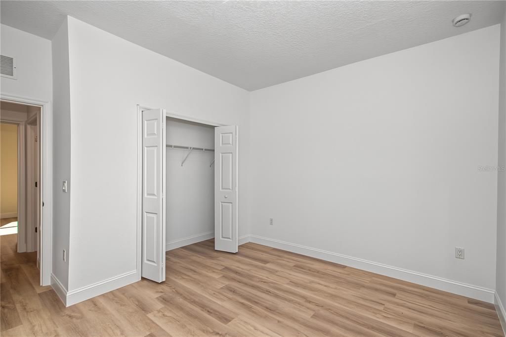 For Sale: $253,900 (3 beds, 2 baths, 1427 Square Feet)