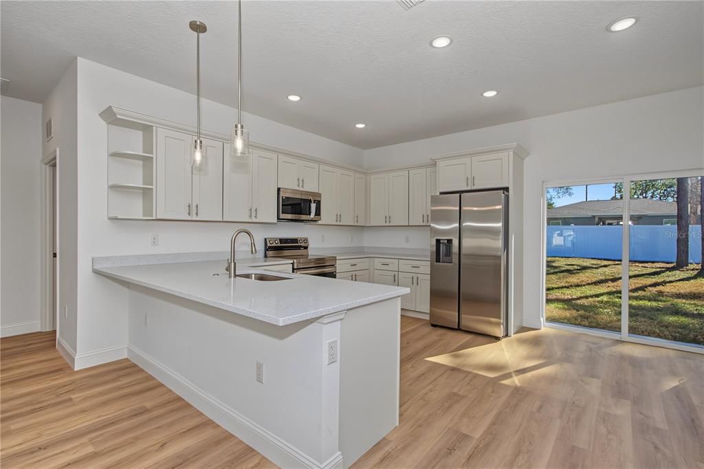 For Sale: $253,900 (3 beds, 2 baths, 1427 Square Feet)