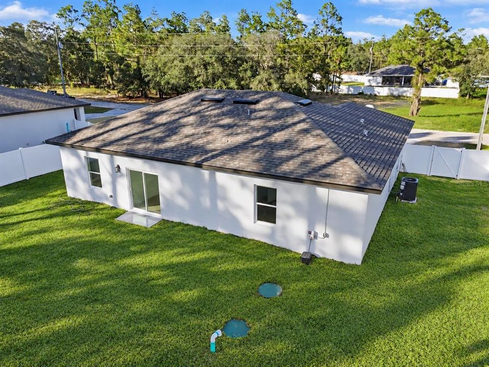 For Sale: $253,900 (3 beds, 2 baths, 1427 Square Feet)