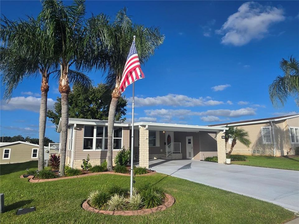 For Sale: $215,000 (3 beds, 2 baths, 1188 Square Feet)