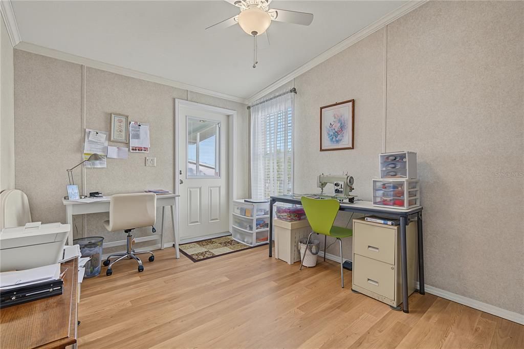 For Sale: $215,000 (3 beds, 2 baths, 1188 Square Feet)