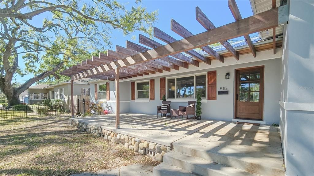 For Rent: $3,800 (3 beds, 2 baths, 1588 Square Feet)