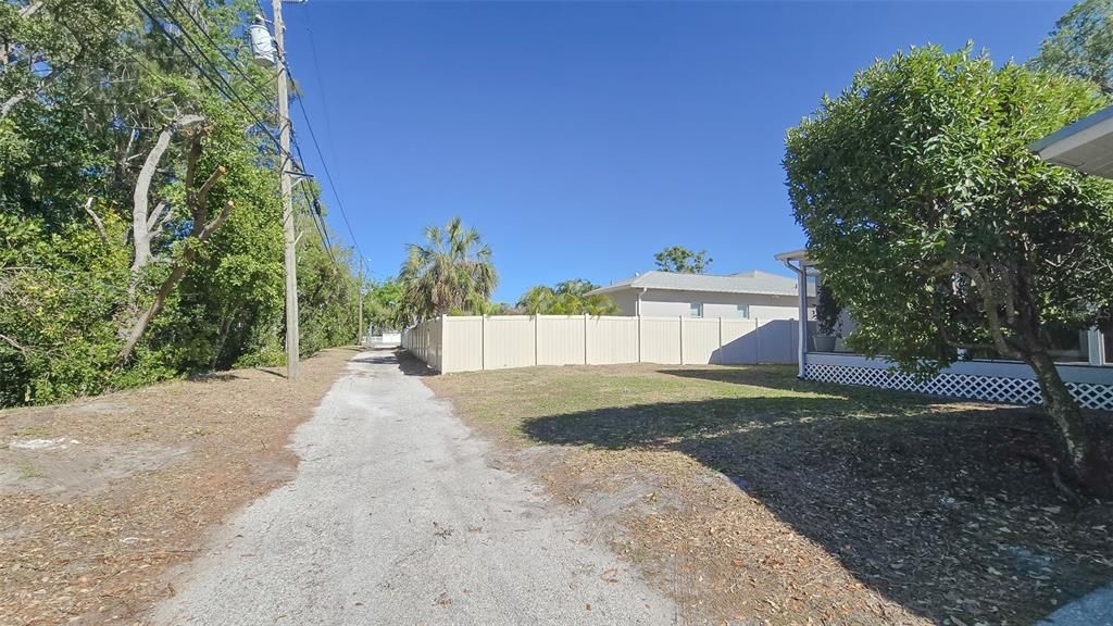 For Rent: $3,800 (3 beds, 2 baths, 1588 Square Feet)