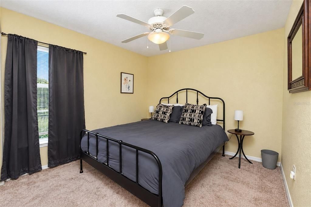 For Sale: $325,000 (3 beds, 2 baths, 1148 Square Feet)