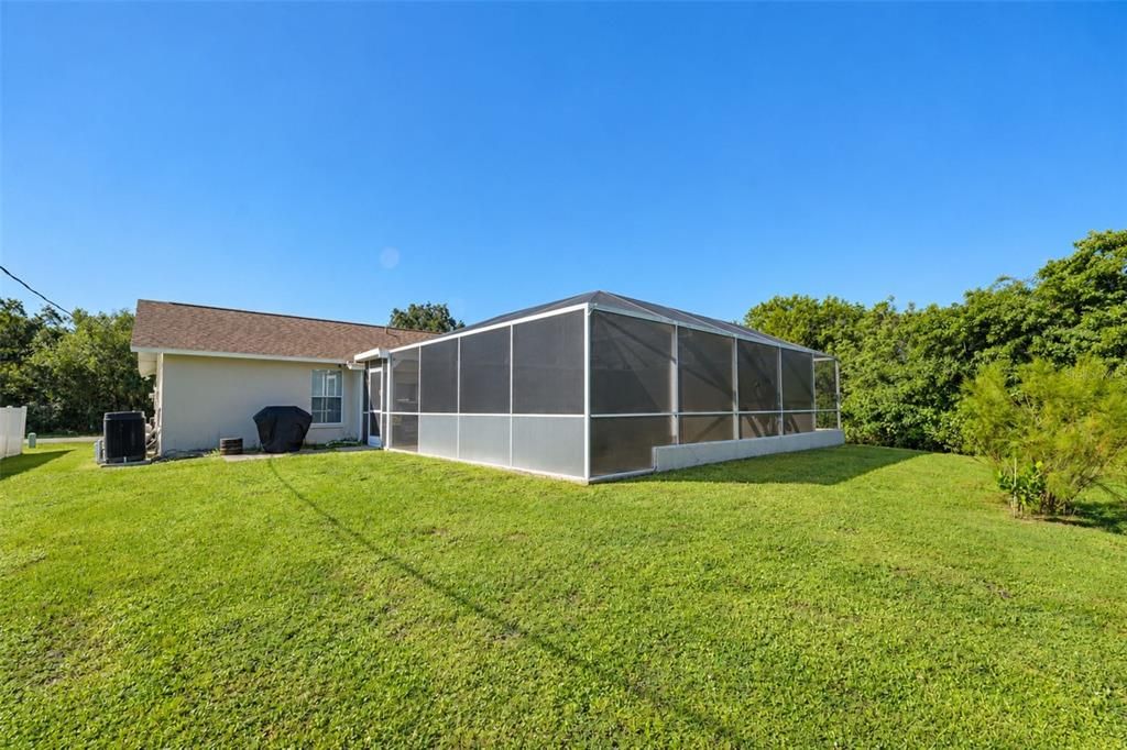 For Sale: $325,000 (3 beds, 2 baths, 1148 Square Feet)