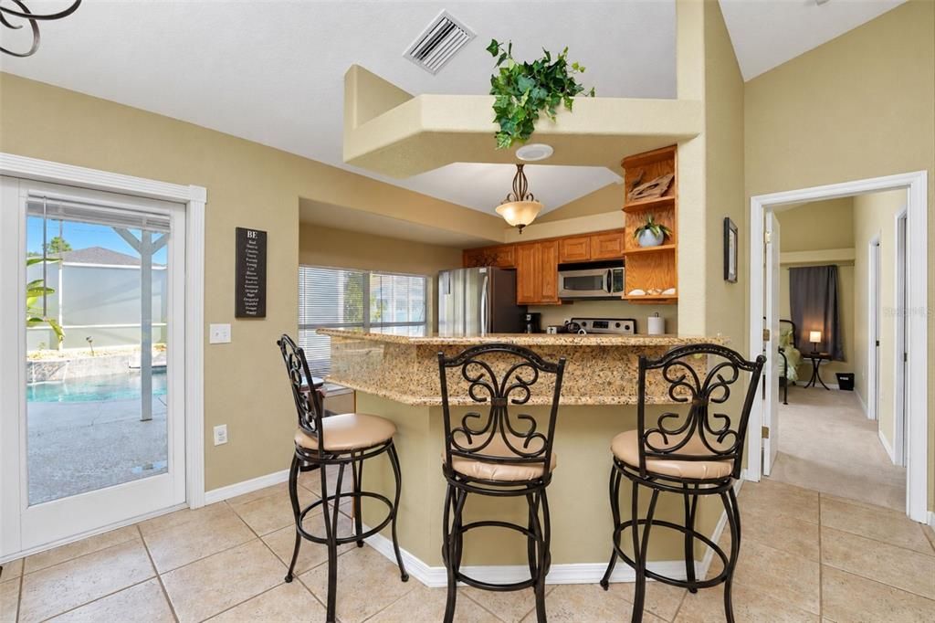For Sale: $325,000 (3 beds, 2 baths, 1148 Square Feet)