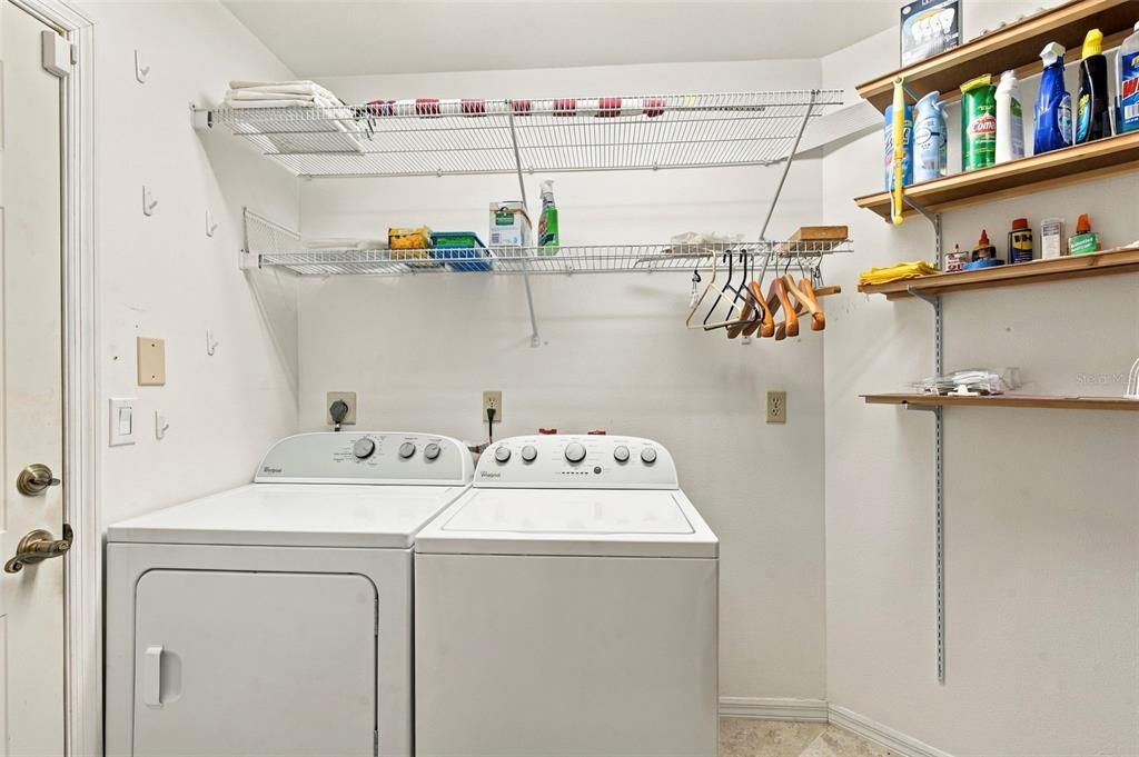 For Sale: $234,900 (2 beds, 2 baths, 1482 Square Feet)