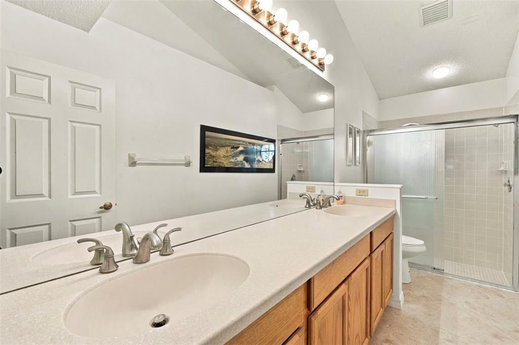 For Sale: $234,900 (2 beds, 2 baths, 1482 Square Feet)