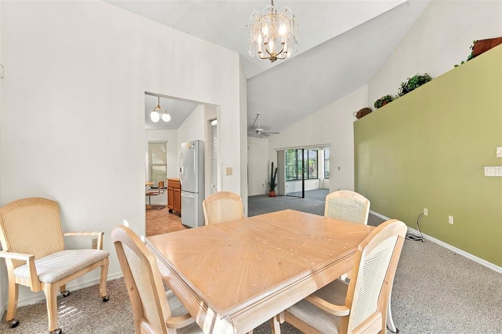 For Sale: $234,900 (2 beds, 2 baths, 1482 Square Feet)