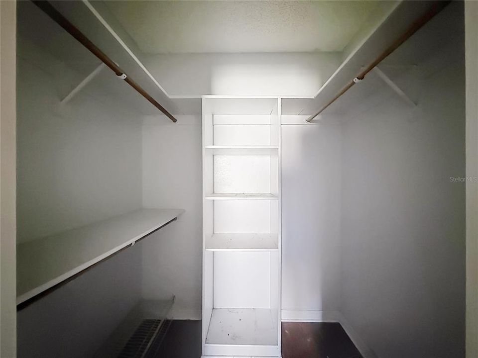 For Sale: $119,000 (3 beds, 2 baths, 1691 Square Feet)