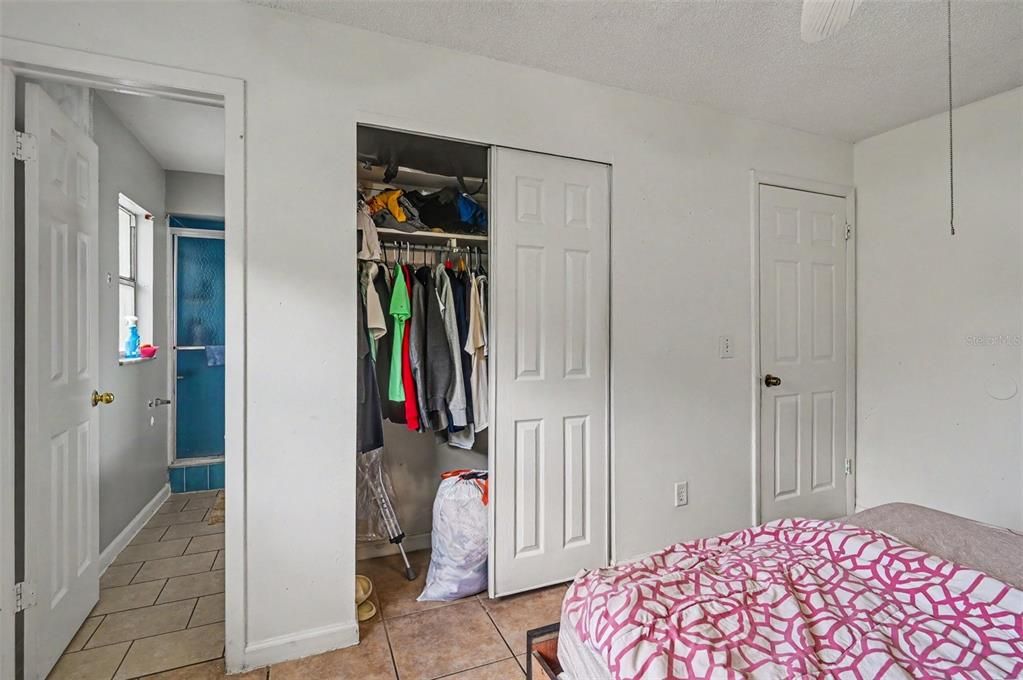 For Sale: $320,000 (3 beds, 2 baths, 1286 Square Feet)