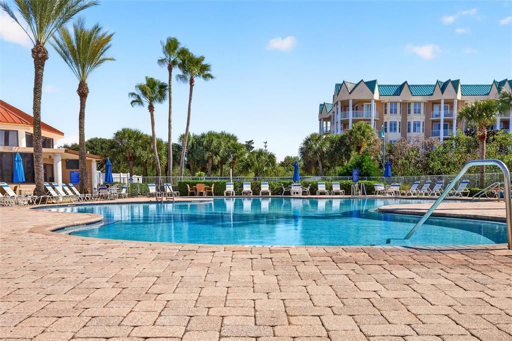For Sale: $929,000 (3 beds, 3 baths, 2207 Square Feet)