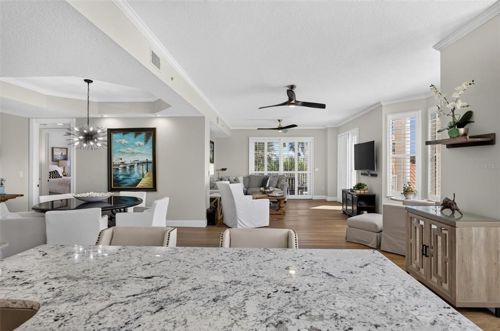 For Sale: $929,000 (3 beds, 3 baths, 2207 Square Feet)