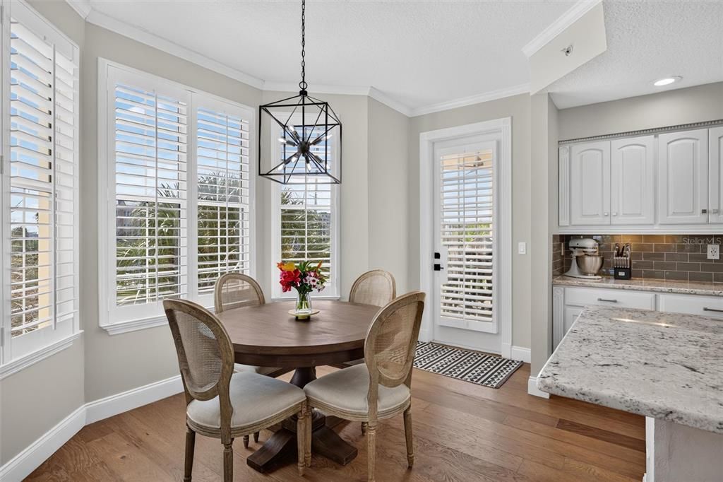 For Sale: $929,000 (3 beds, 3 baths, 2207 Square Feet)