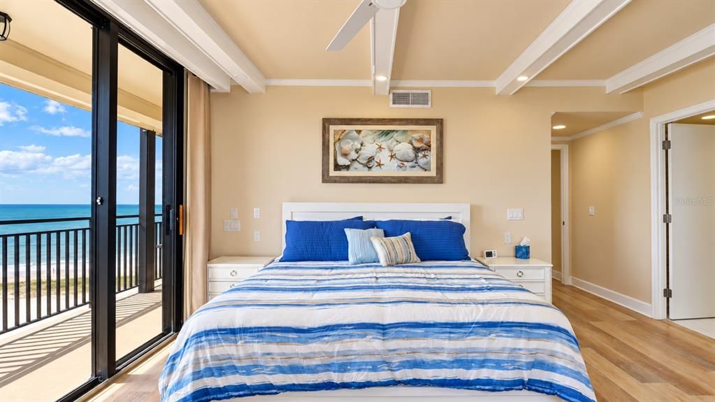 For Sale: $979,000 (2 beds, 2 baths, 1420 Square Feet)