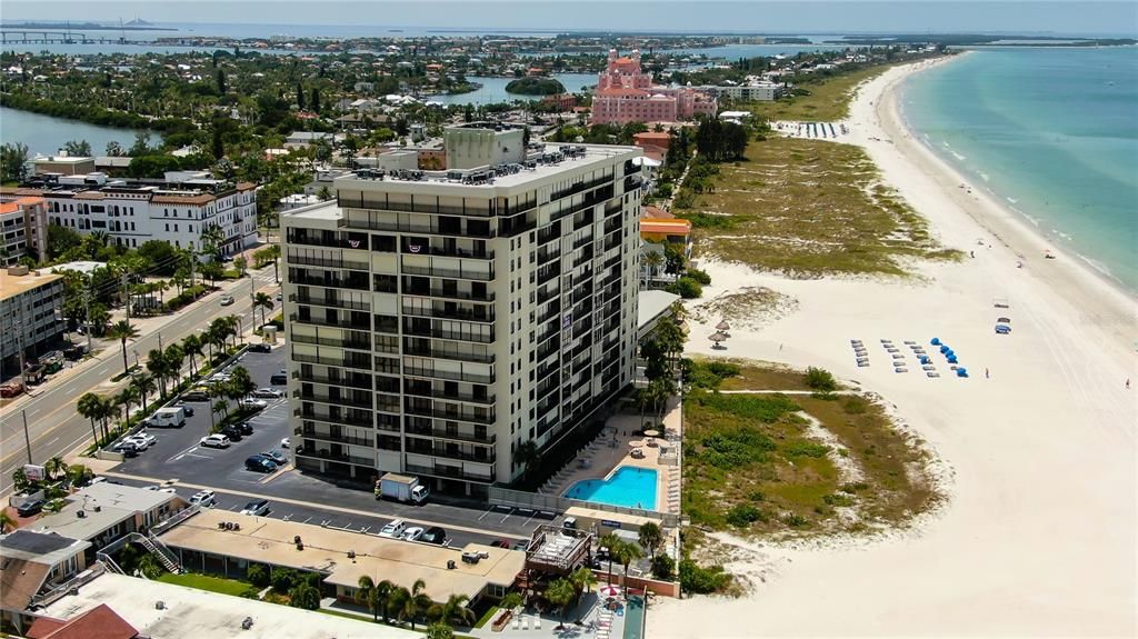 For Sale: $979,000 (2 beds, 2 baths, 1420 Square Feet)