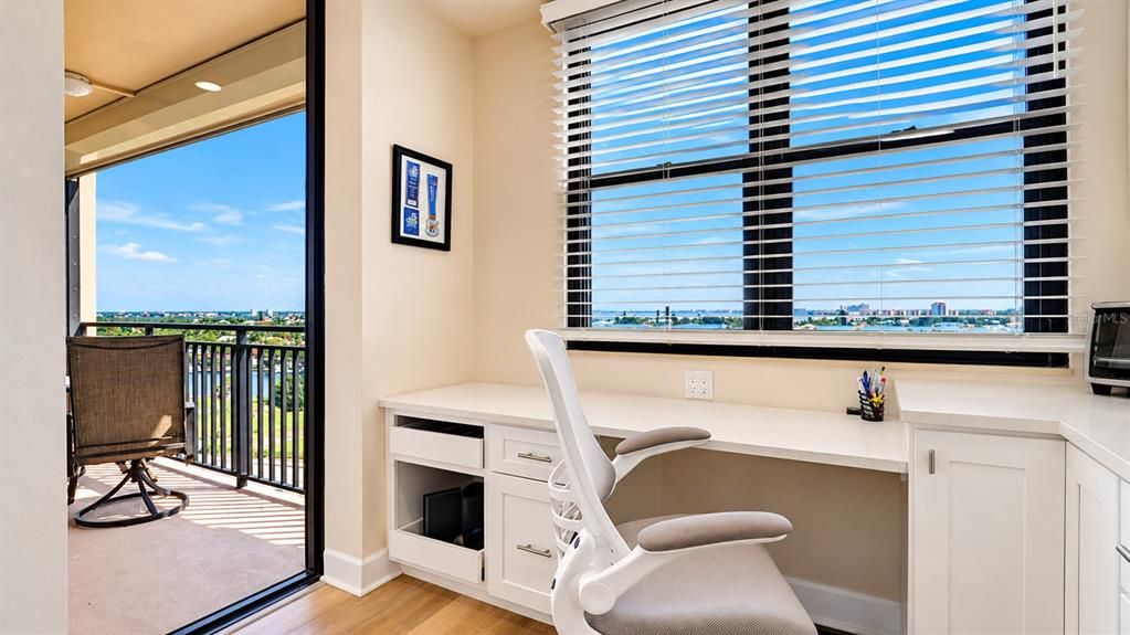 For Sale: $979,000 (2 beds, 2 baths, 1420 Square Feet)