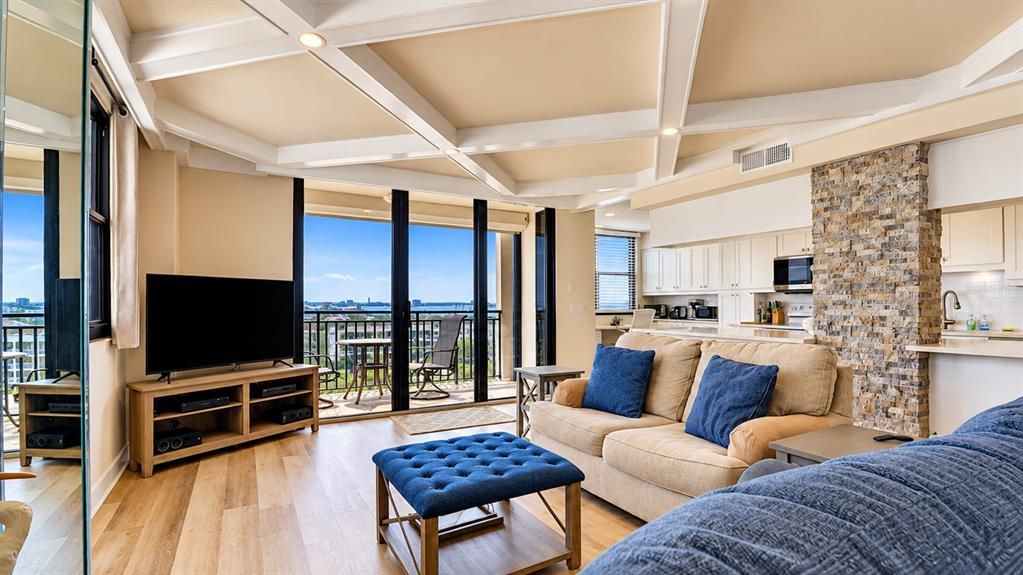 For Sale: $979,000 (2 beds, 2 baths, 1420 Square Feet)