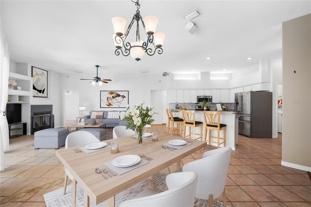 En Venta: $550,000 (4 camas, 3 baños, 2207 Pies cuadrados)