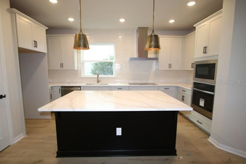 For Sale: $598,772 (3 beds, 2 baths, 2120 Square Feet)