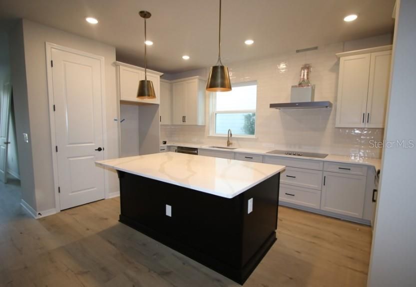 For Sale: $598,772 (3 beds, 2 baths, 2120 Square Feet)