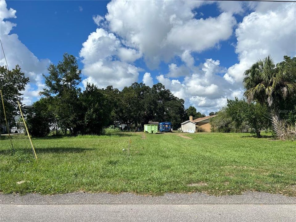En Venta: $39,000 (0.14 acres)