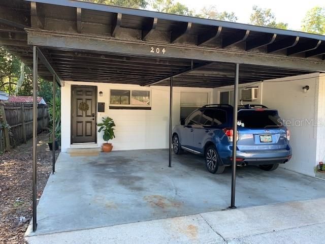 For Rent: $1,695 (2 beds, 1 baths, 900 Square Feet)