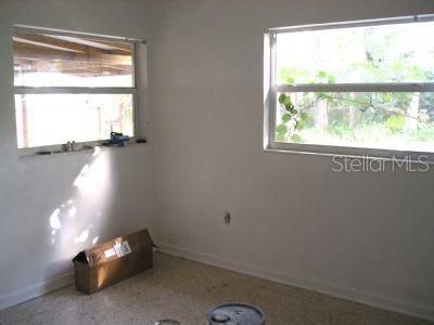 For Rent: $1,695 (2 beds, 1 baths, 900 Square Feet)