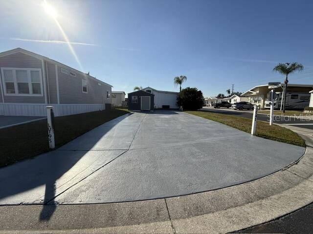 待售: $95,500 (0.06 acres)