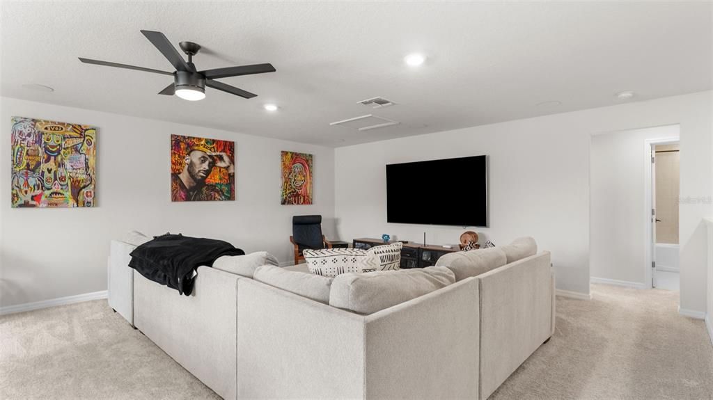 For Sale: $600,000 (4 beds, 3 baths, 2938 Square Feet)