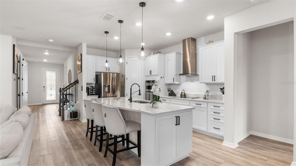 For Sale: $600,000 (4 beds, 3 baths, 2938 Square Feet)