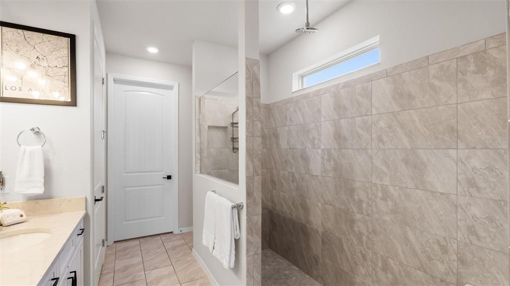 For Sale: $600,000 (4 beds, 3 baths, 2938 Square Feet)