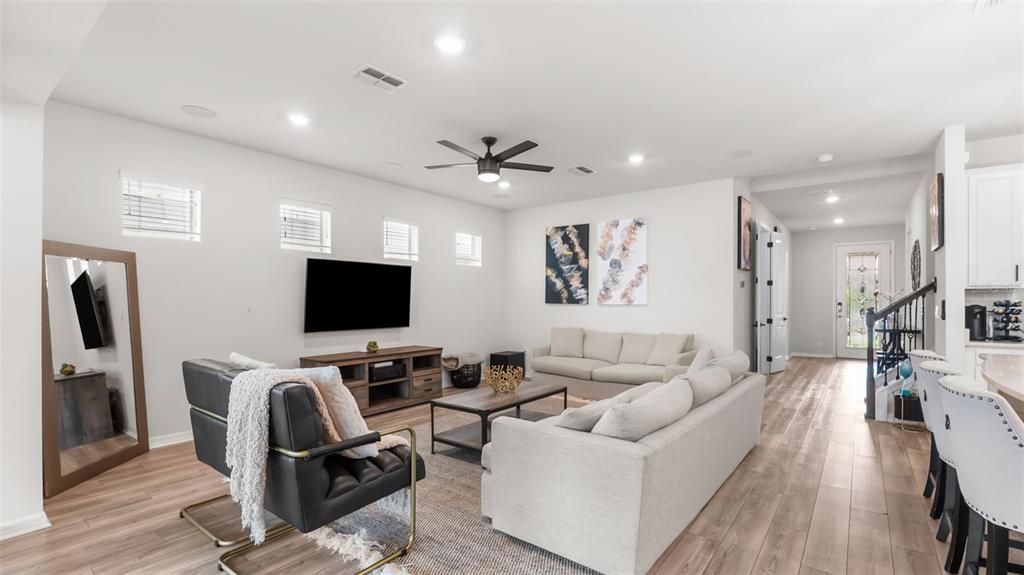 For Sale: $600,000 (4 beds, 3 baths, 2938 Square Feet)