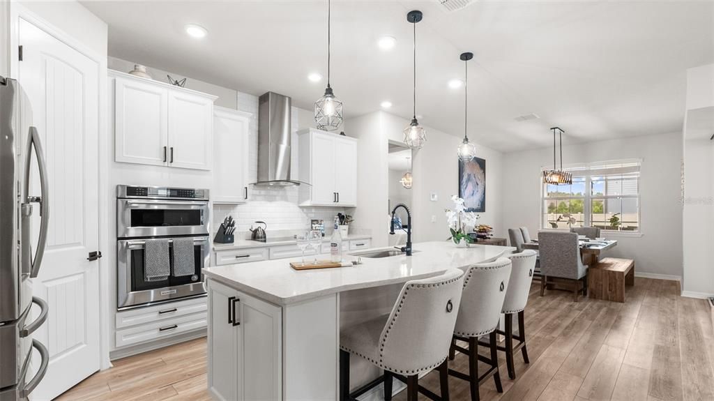 For Sale: $600,000 (4 beds, 3 baths, 2938 Square Feet)