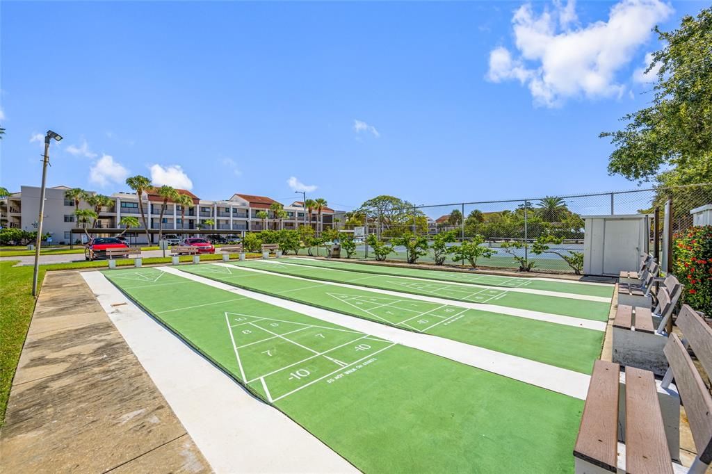 For Sale: $589,000 (2 beds, 2 baths, 1074 Square Feet)