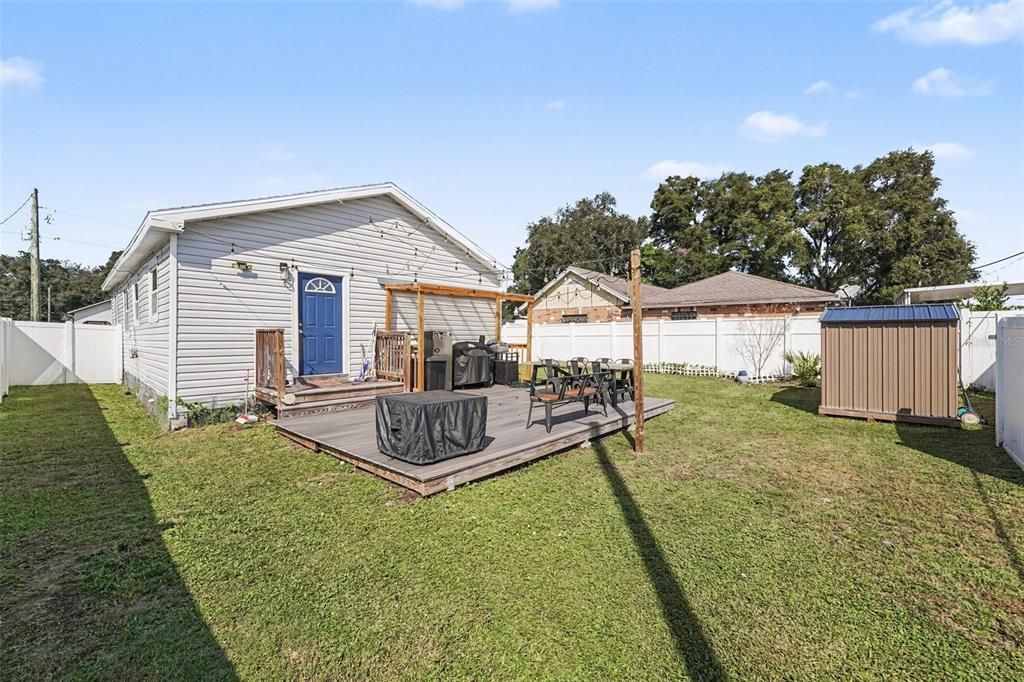 For Sale: $285,000 (3 beds, 1 baths, 1100 Square Feet)
