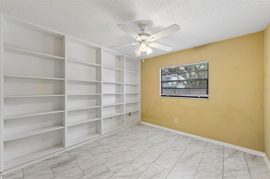 For Sale: $360,000 (3 beds, 2 baths, 1518 Square Feet)