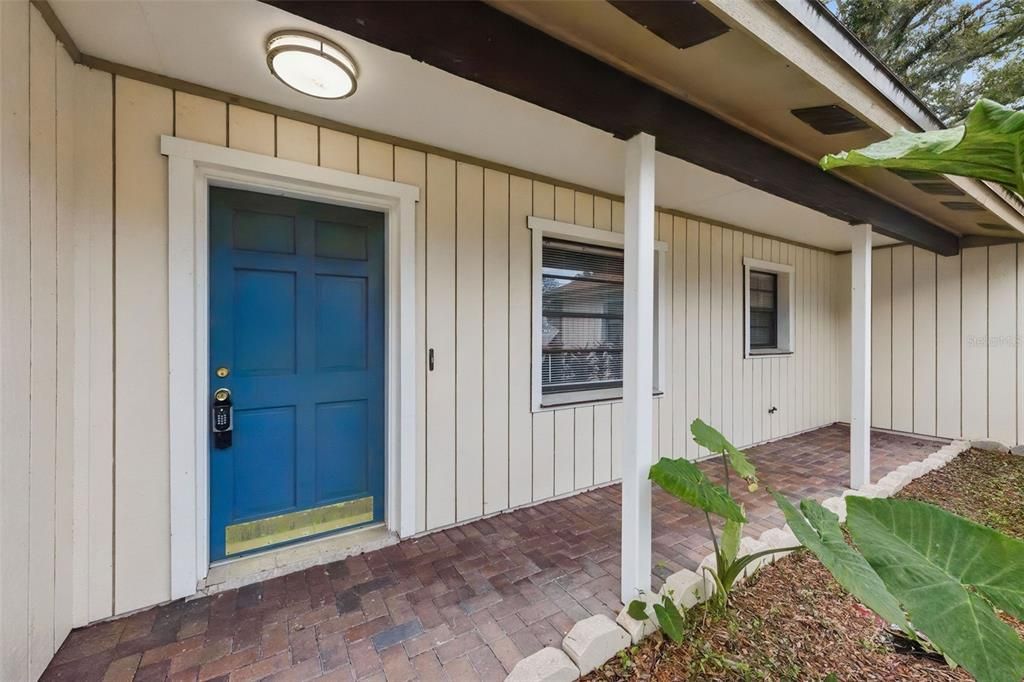 For Sale: $360,000 (3 beds, 2 baths, 1518 Square Feet)