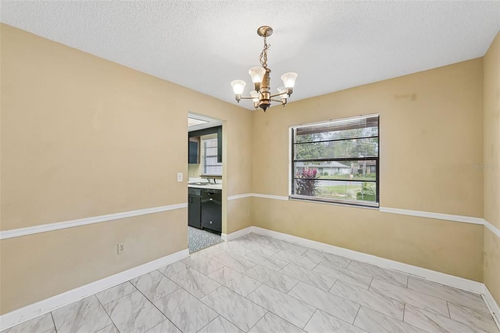 For Sale: $360,000 (3 beds, 2 baths, 1518 Square Feet)