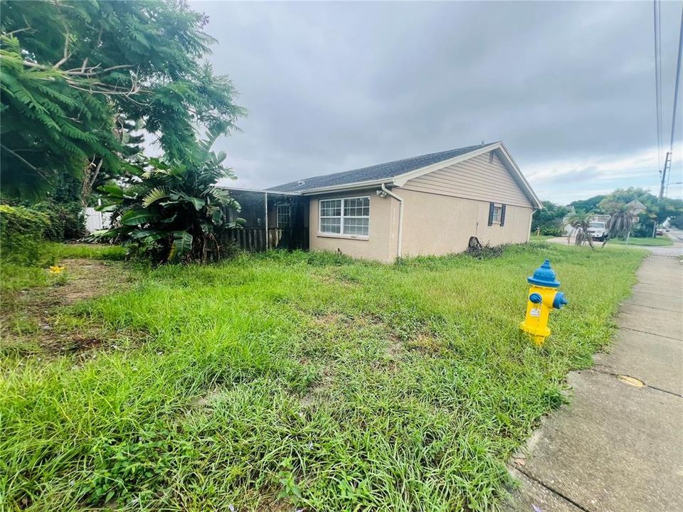 For Sale: $170,000 (2 beds, 2 baths, 1334 Square Feet)