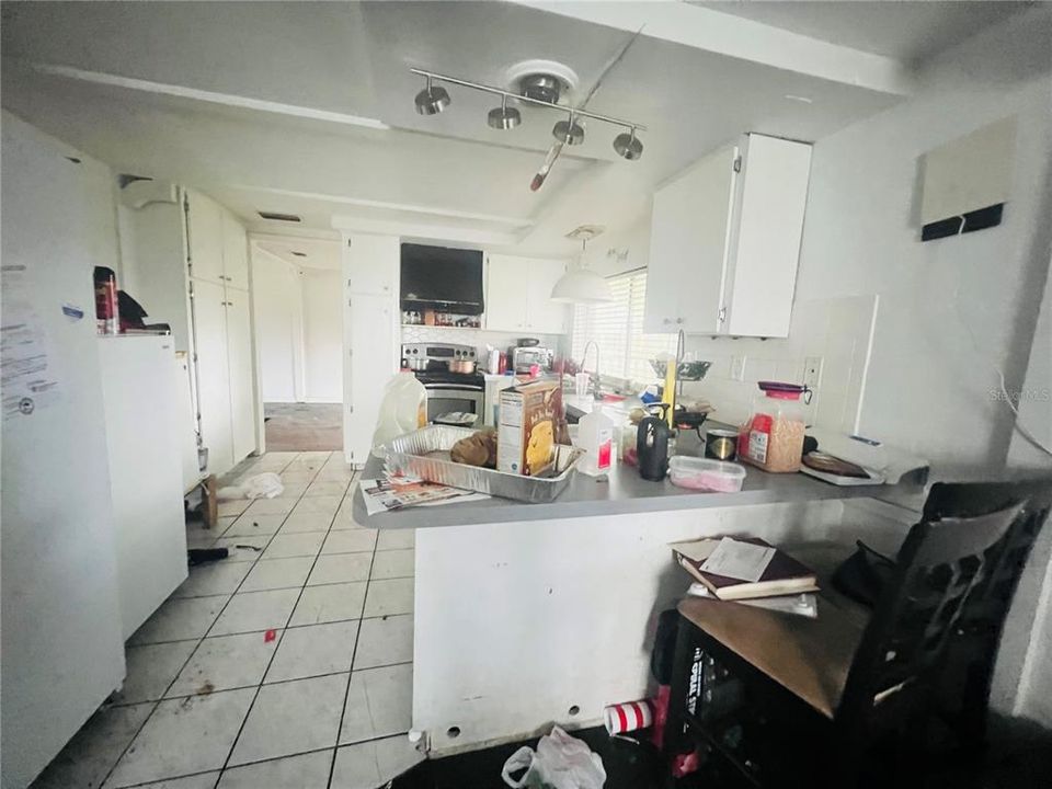 For Sale: $170,000 (2 beds, 2 baths, 1334 Square Feet)