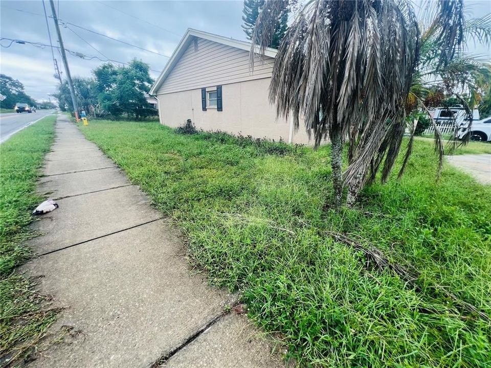 For Sale: $170,000 (2 beds, 2 baths, 1334 Square Feet)
