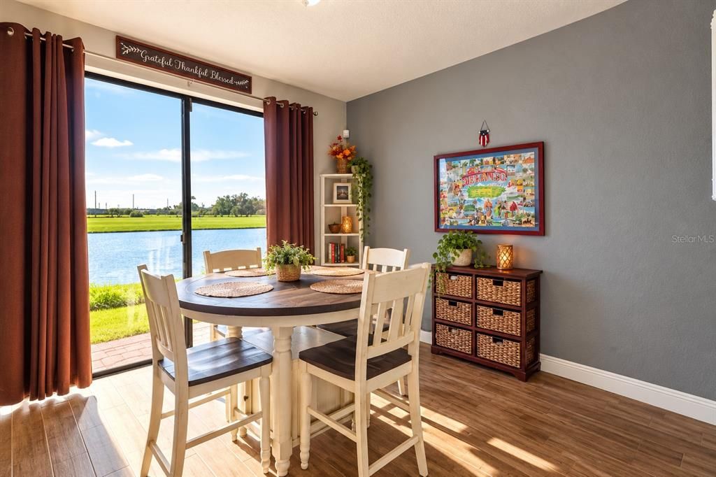 For Sale: $250,000 (3 beds, 2 baths, 1560 Square Feet)