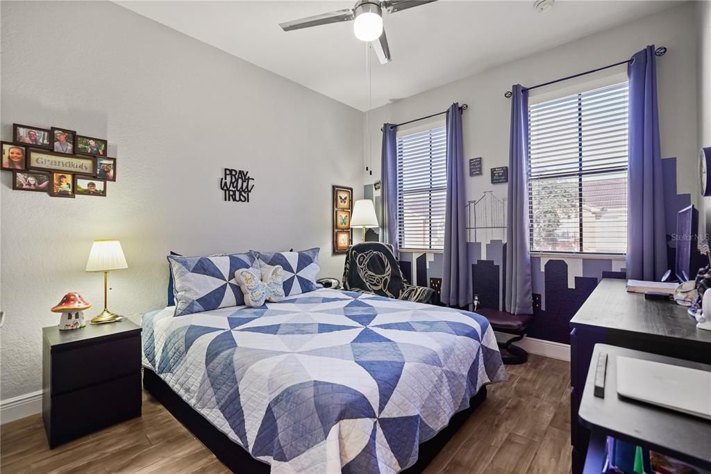 For Sale: $250,000 (3 beds, 2 baths, 1560 Square Feet)