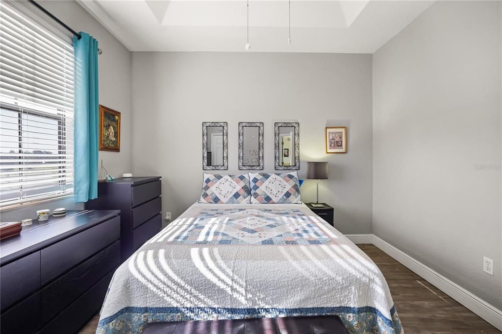 For Sale: $250,000 (3 beds, 2 baths, 1560 Square Feet)